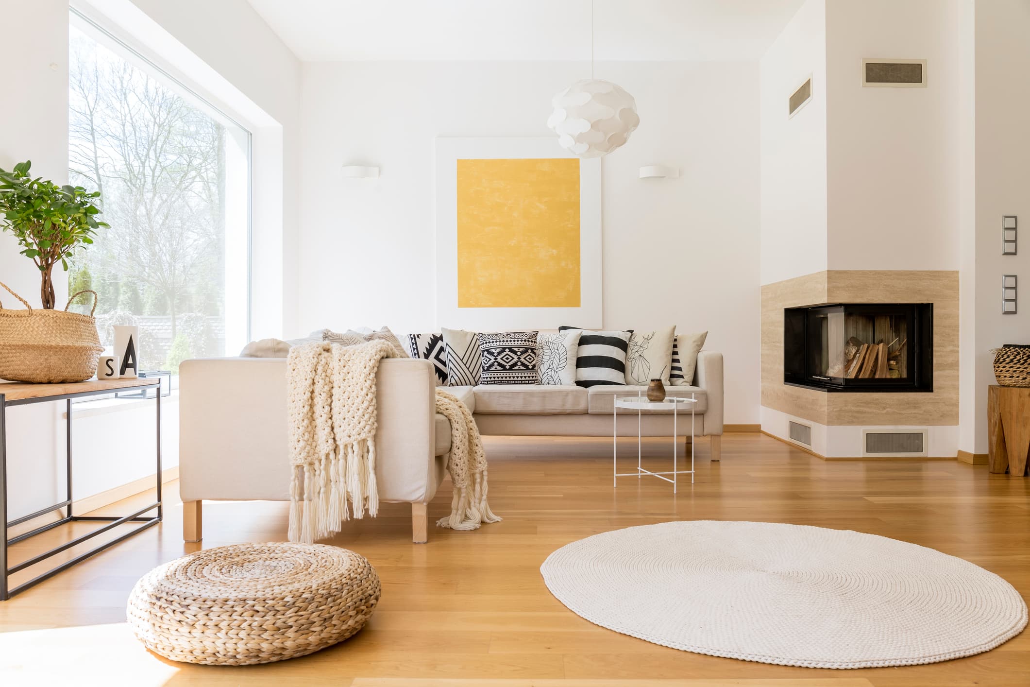 Salones con chimeneas: ideas para crear un salón acogedor Salones con chimeneas: ideas para crear un salón acogedor